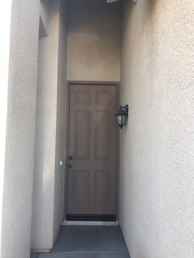 Foto del edificio - 4719 Ryzona Dr