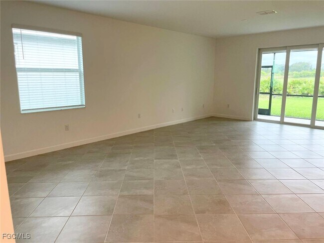 Foto del edificio - 20525 Copperhead Dr