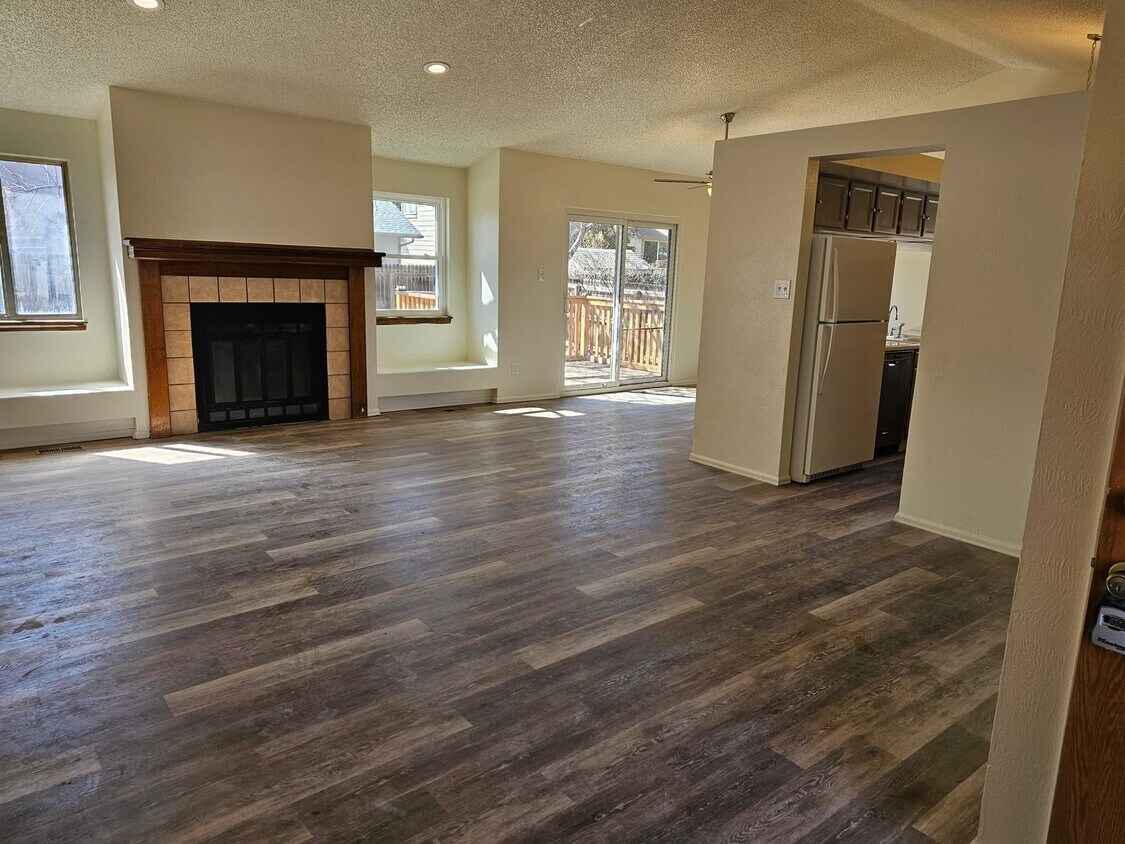 Primary Photo - Large home available