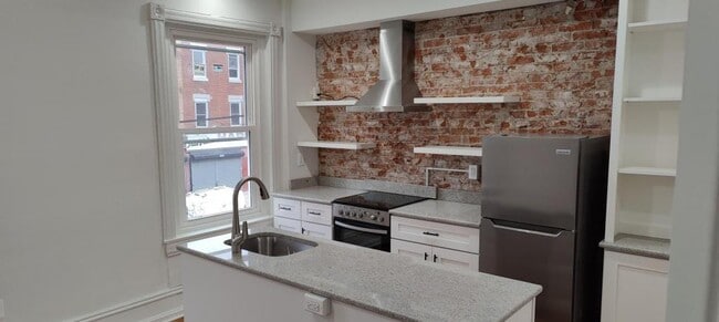 Photo - 2728 W Girard Ave House