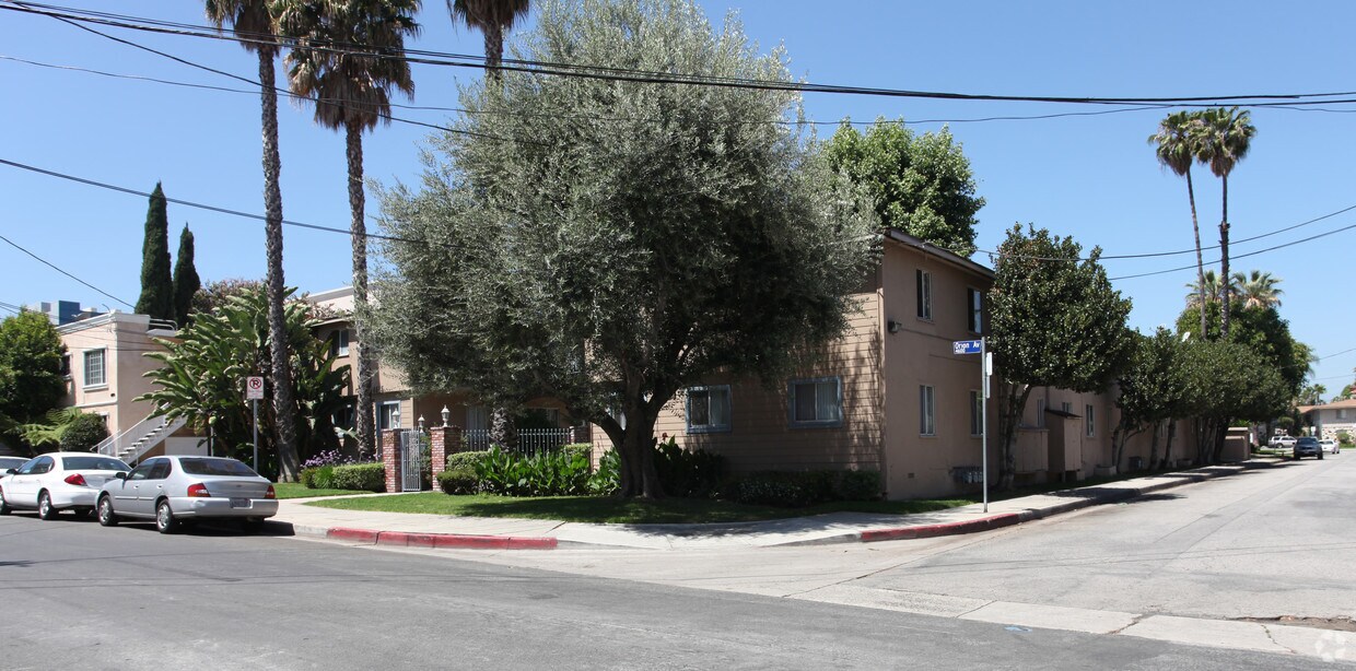 Building Photo - 4685 Orion Ave