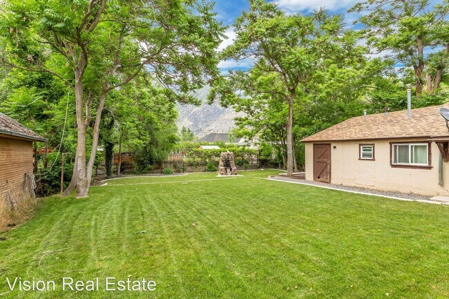 Building Photo - 275 E 200 S