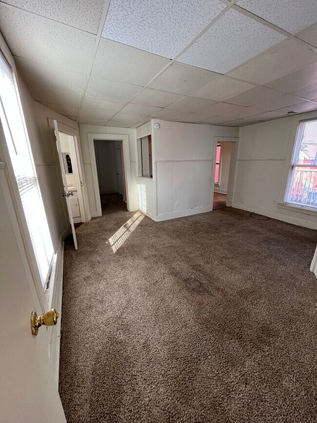 Building Photo - Duplex at 425 SW Taylor St