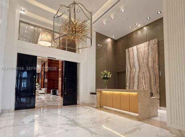 Foto del edificio - 2411 Laguna Cir