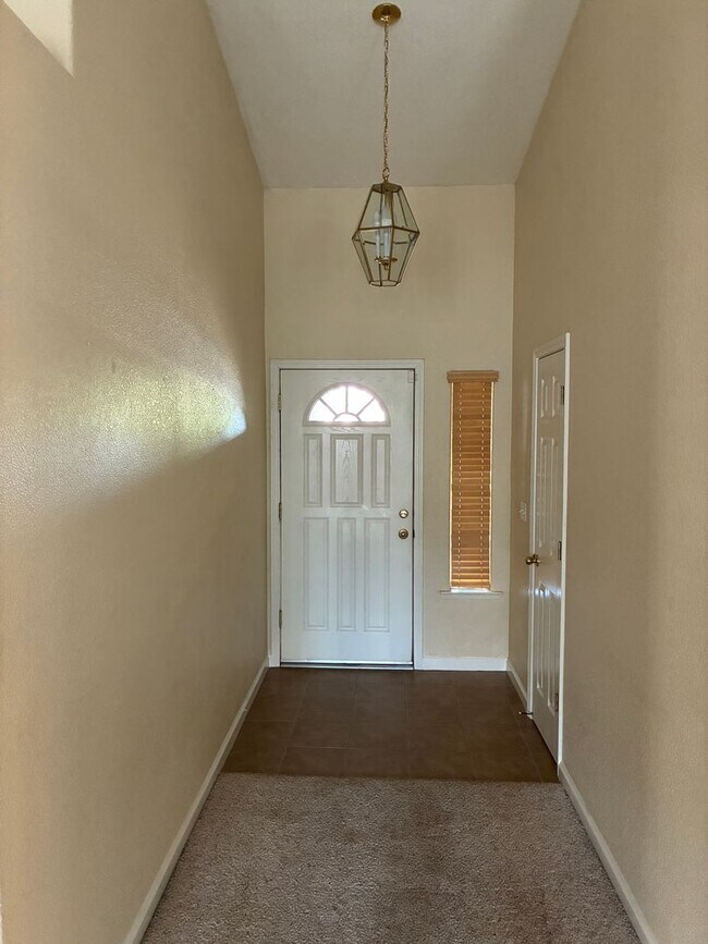 Foto del edificio - 3 Bedroom 2 Bath Home
