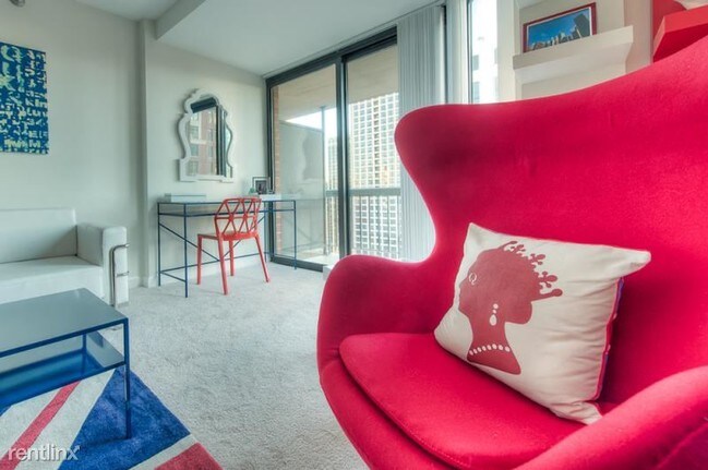 Foto del edificio - 1129 N Dearborn St