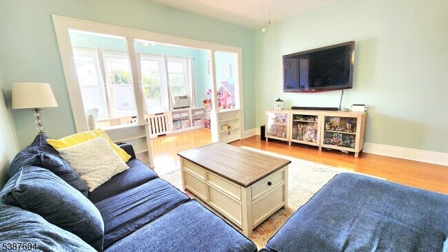 Foto del edificio - 11 Banta Ave