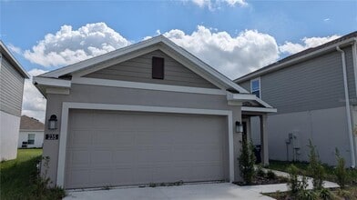 Building Photo - 235 Hayley St