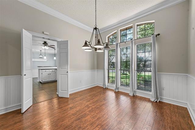 Foto del edificio - 2204 Sapphire Dr