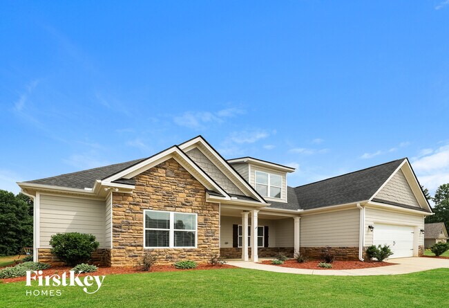 Building Photo - 4413 Whitetail Path Cove