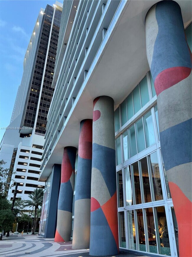 Building Photo - 50 Biscayne Blvd