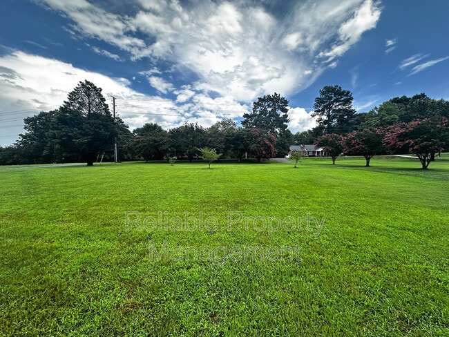 Building Photo - 5110 Raleigh Rd