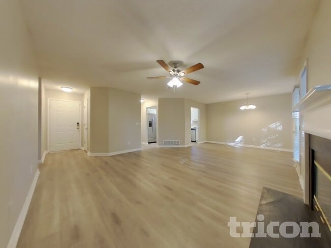 Building Photo - 208 Winchester Dr