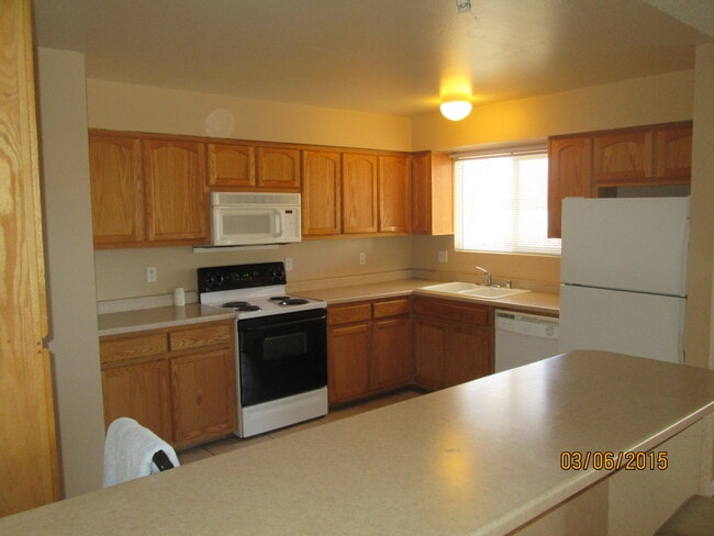 Building Photo - 3br 2ba House in the NE