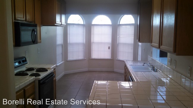 Building Photo - 13739 Luis Ct