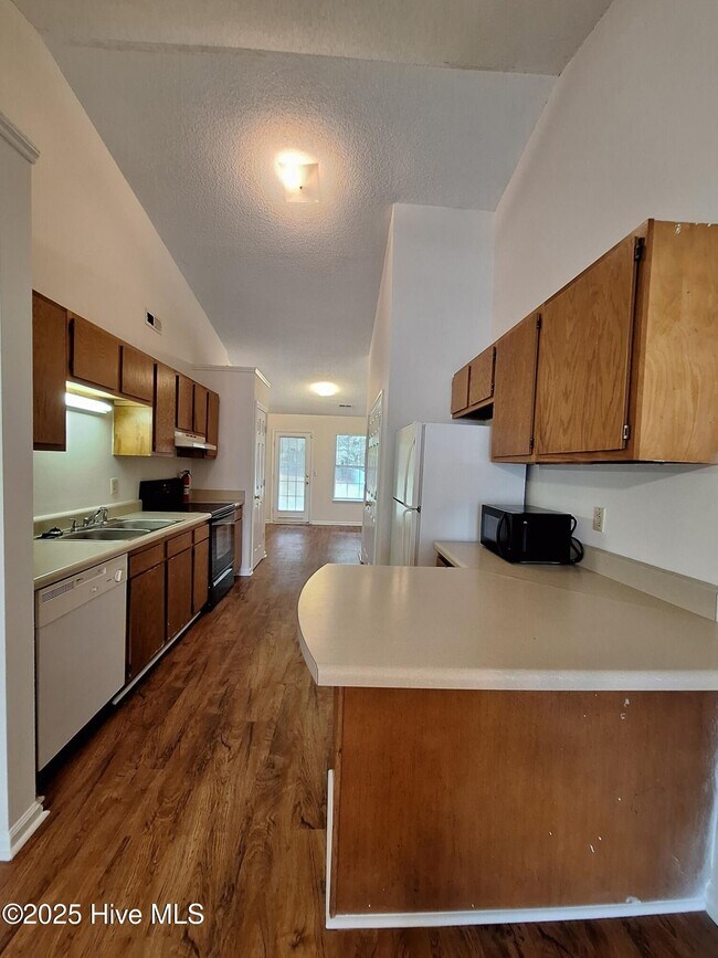 Foto del edificio - 3324 Moseley Dr