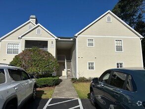 Building Photo - 30936 Paradise Cmns