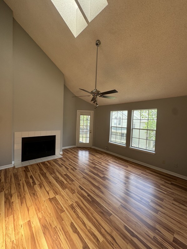 Building Photo - 6010 Westgate Dr
