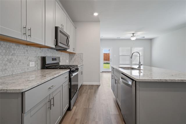 Foto del edificio - 503 Ezra Ln