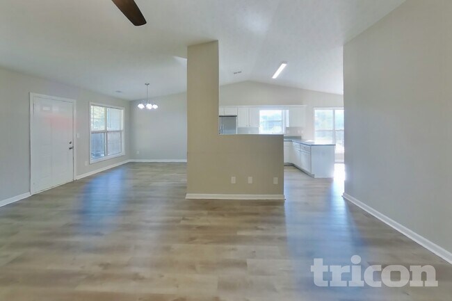 Foto del edificio - 2232 Carlton Chase Rd