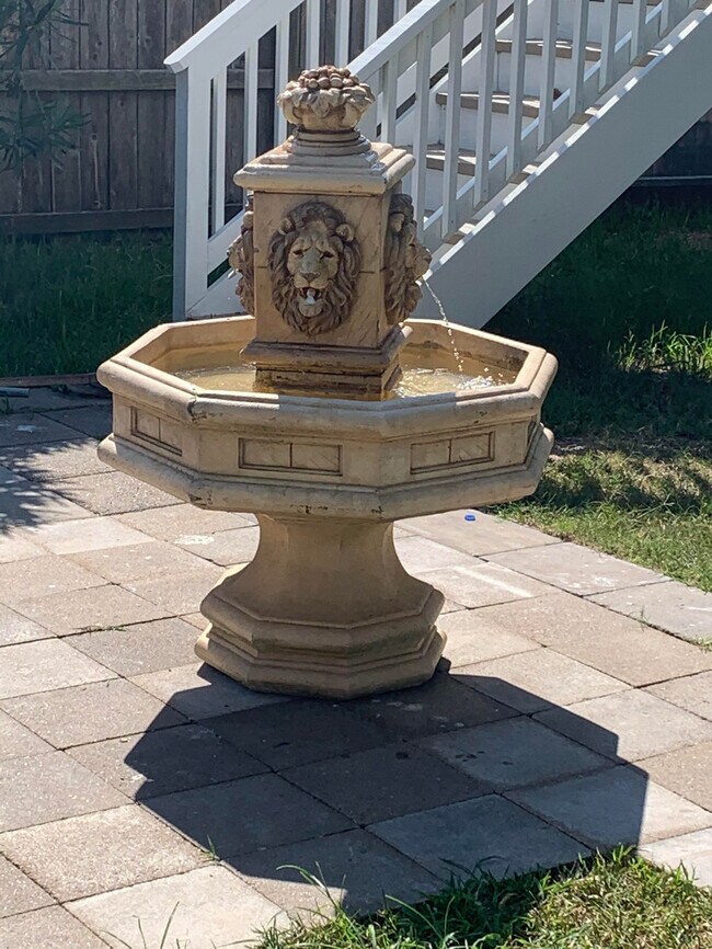Courtyard Fountain - 5315 Avenue R