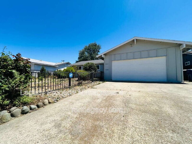 Photo - 9012 Alderson Ave House