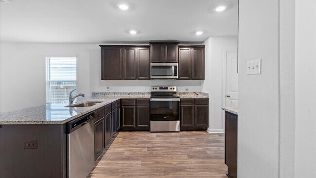 Foto del edificio - Beautiful 3 Bedroom Home in Luckey Ranch – Built in 2021 | Large Fenced Yard