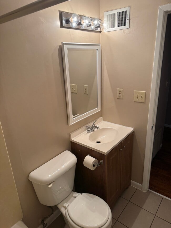 Photo - 9114 New Maple Rd House