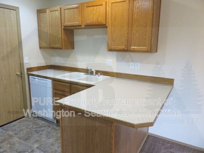 Foto del edificio - 2126 172nd St E