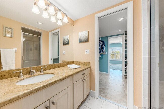 Foto del edificio - 3901 SE St Lucie Blvd