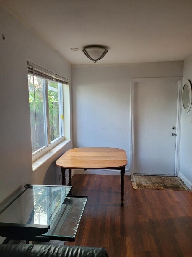 Foto del edificio - 1724 NE 16th Terrace