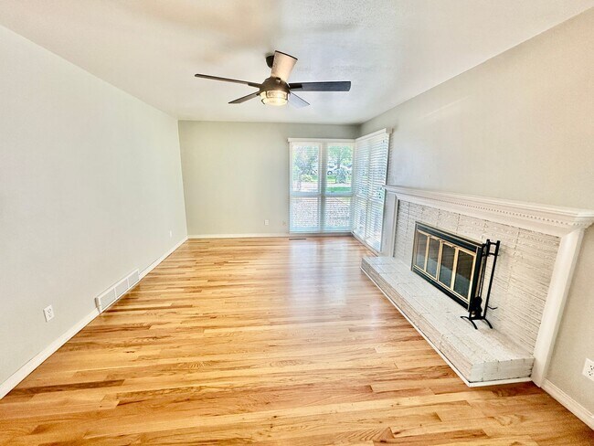 Foto del edificio - New on the Market!