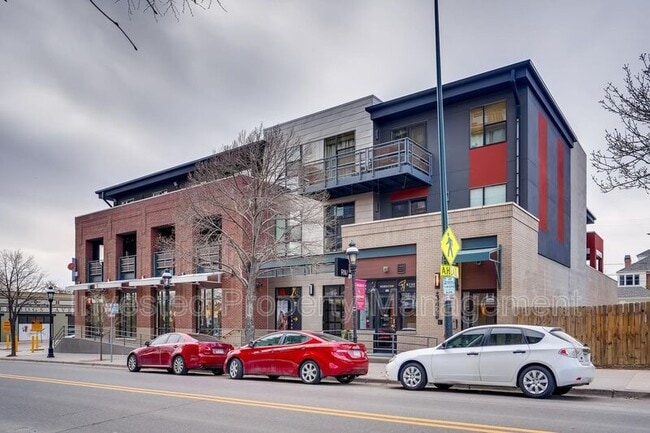 Building Photo - 3420 W 32nd Ave