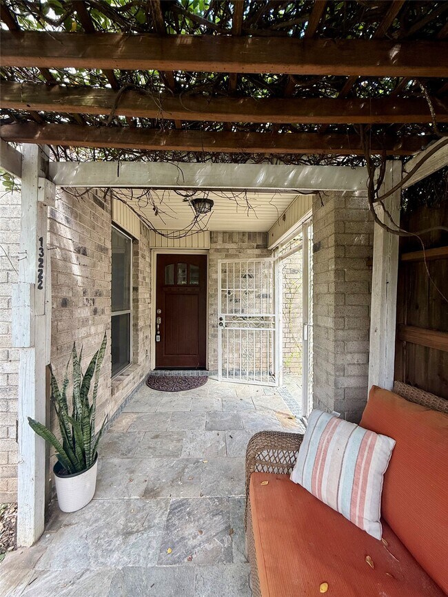 Foto del edificio - 13222 Pebblewalk Cir N