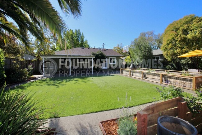 Photo - Charming 3 bed, 2 bath home nestled on a l...