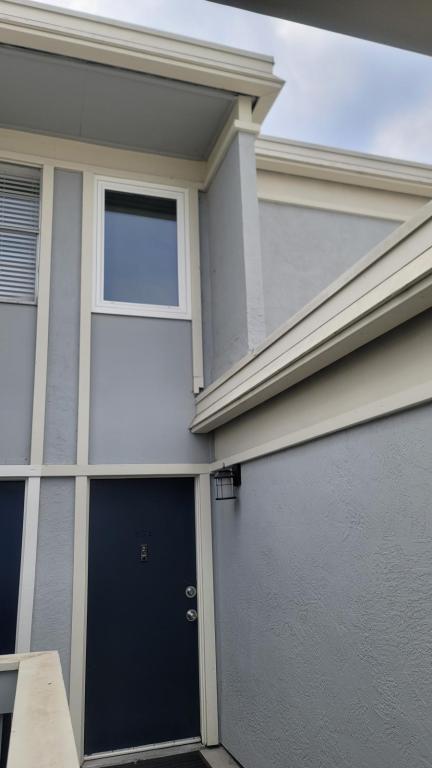 Foto del edificio - 945 Bancroft Rd