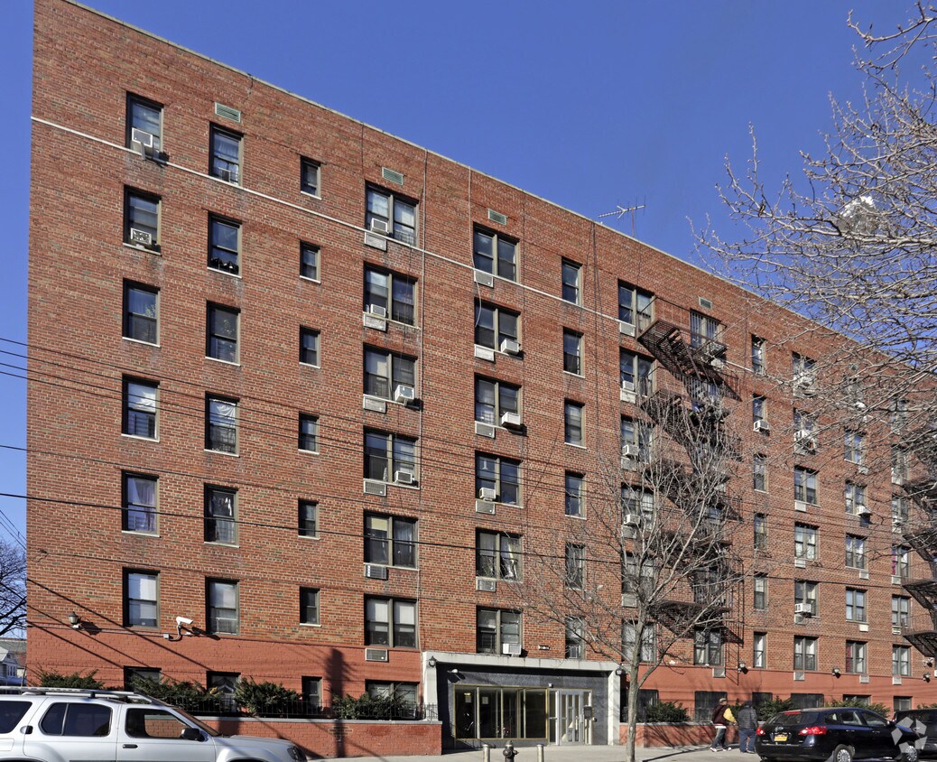 Building Photo - 91-31 Lamont Ave