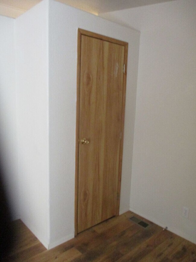 Foto del edificio - 4.65 Acre Farm/Horse Property for Rent!