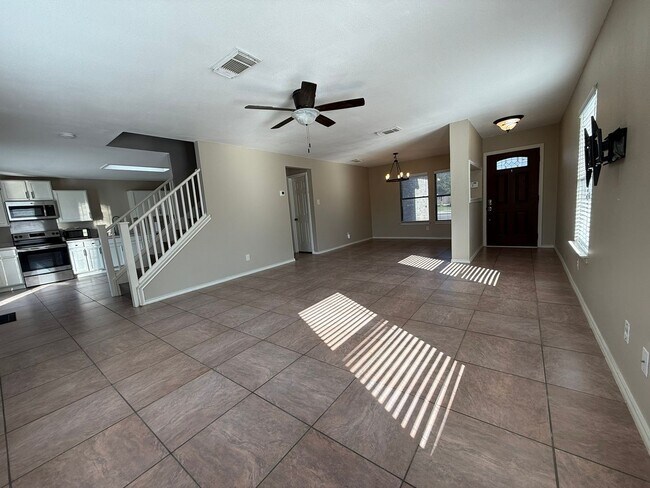 Foto del edificio - Spacious 3 bedroom, 2.5 bath, Thousand Oak...