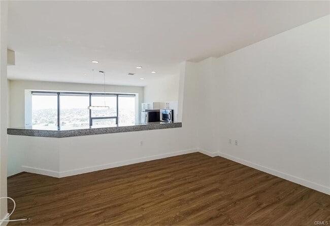 Building Photo - 1100 Wilshire Blvd