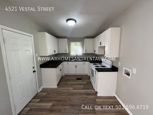 Foto del edificio - 4521 Vestal St