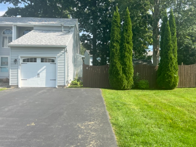 Building Photo - 8499 Fathom Dr