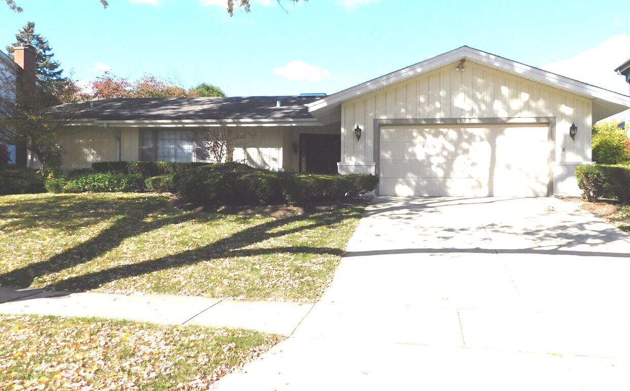 Foto principal - 1117 Summit Hills Ln