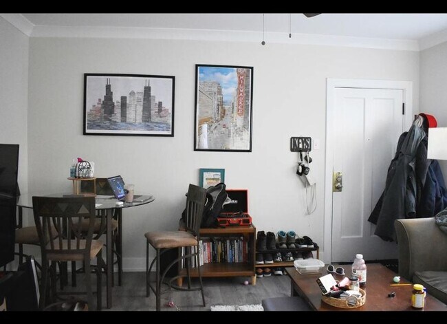 Foto del edificio - 2 bedroom in Chicago IL 60613