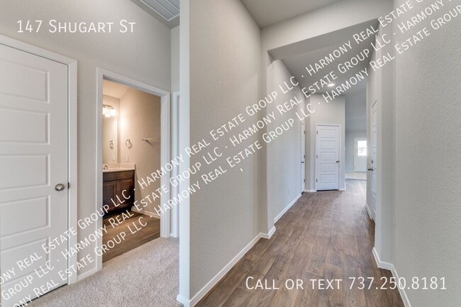 Building Photo - 147 Shugart St