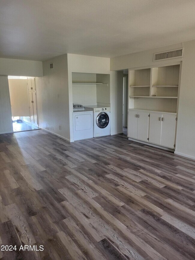 Foto del edificio - 6501 N 17th Ave
