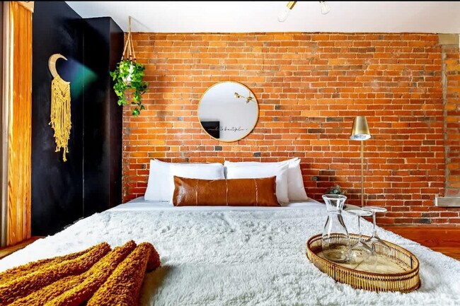 Foto del edificio - 1180 N High St