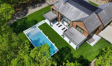 Building Photo - 780 Sagg Rd