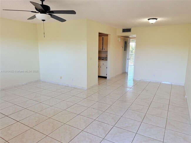 Foto del edificio - 850 SW 133rd Terrace