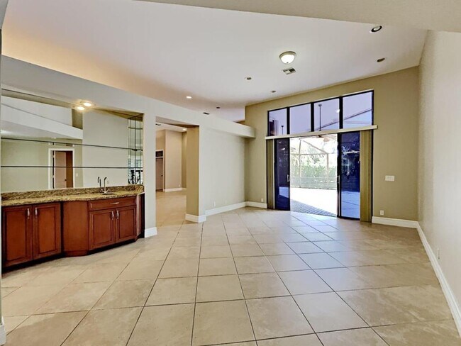 Foto del edificio - 1076 Deerwood Ln